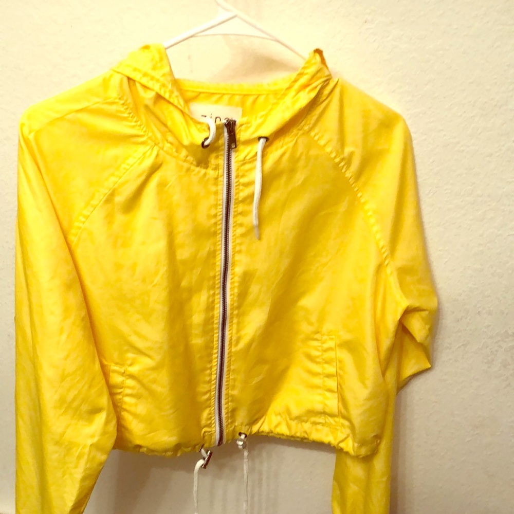 Zine jaynie yellow cropped windbreaker